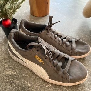 Women’s Puma Tennis Shoes